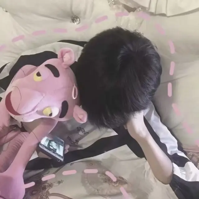  柠檬树下的少女
